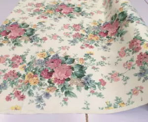 TELA DE ALGODÓN DE COLECCIÓN CON ESTAMPADO FLORAL DE MUEBLES SUAVES: $9.00 p/m: #BM38 - Imagen 1 de 4