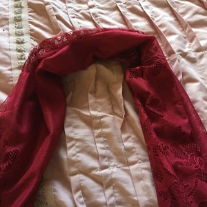 Red Lace Knit Scarf Floral Fringe Veil Shawl Wrap - Picture 1 of 3