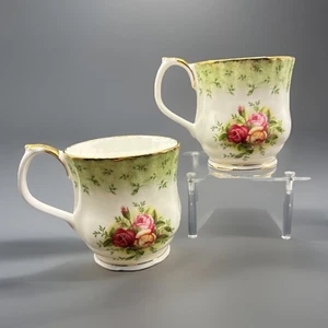 Juego de 2 tazas de café Montrose vintage 1962 Royal Albert Old Country Roses difícil de encontrar - Imagen 1 de 8