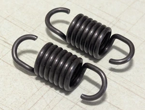 Lot of 2 Genuine Homelite Clutch Springs 287901 NEW OEM Green Machine - Picture 1 of 3