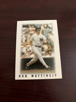 1986 Topps Mini Leaders Don Mattingly New York Yankees #28 - Image 1 of 2