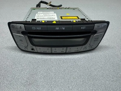 Toyota Aygo Auto CD / AUX Radio 86120-0H010 - Bild 1 von 4