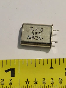 (QTY- 1) 7.200 MHz Crystal Number on Case 10PF NDK35 - Zdjęcie 1 z 2