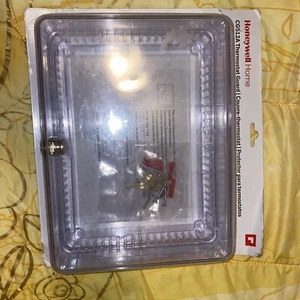 Honeywell CG512A Locking Clear Thermostat Cover - Picture 1 of 1