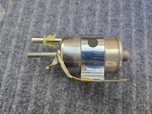 C5 Corvette OEM Replacement Fuel Pressure Regulator/Filter LS1/LS6 WIX 33737 - Picture 1 of 8