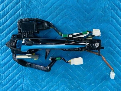 Manija exterior de la puerta del conductor delantero Lexus LS460 LS600HL 2007-2017 FABRICANTE DE EQUIPOS ORIGINALES Foto 1 de 4