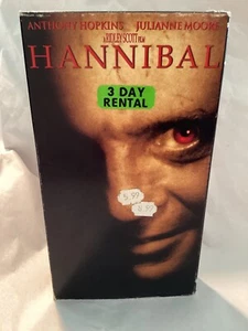 Hannibal 2001 VHS * FORMER RENTAL * Anthony Hopkins Julianne Moore Ridley Scott - Picture 1 of 4