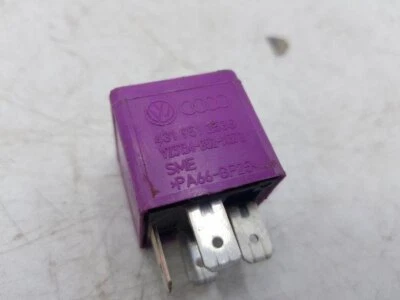 VW PASSAT Variant B5 3B6 431951253G Relais 1.90 Diesel 74kw 2000 25480556 - Photo 1/3