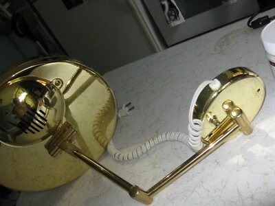 JERDON FIRST CLASS 9" ESPELHO ACABAMENTO DOURADO #JD7G/470 PAREDE DE AMPLIAÇÃO TRIPLA  - Imagem 1 de 4