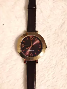 Nine West Gold Tone Brown Leather Band Watch 8.5 Inch Normal Wear See Descript - Picture 1 of 5