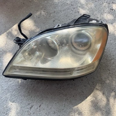 06-08 Faro delantero izquierdo mercedes w164 ml350 luz halógena fabricante de equipos originales Foto 1 de 4