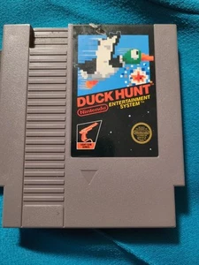 Duckhunt Original Nintendo NES 1985 Made In Japan Classic Video Game - Picture 1 of 3