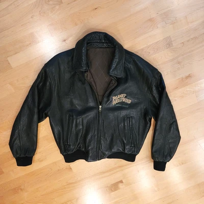 Jaqueta Bombardeiro Masculina de Couro Vintage Planet Hollywood Anos 90 Reversível HONG KONG Média - Imagem 1 de 4