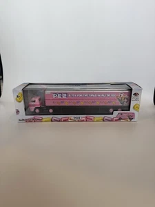 M2 Machines Auto Hauler PEZ PINK 1969 Dodge & 1960 VW Delivery 1/64 FREE SHIPP - Picture 1 of 8