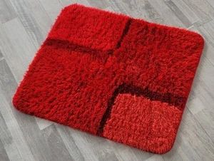 Bond Red Rot Badteppich Badematte 55x65cm. Florhöhe: 20-25mm. - Bild 1 von 4