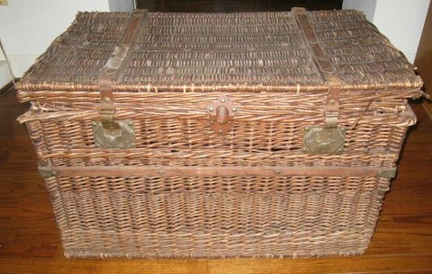 Antique Large French Wicker Trunk Shelf Brevete SGDG Modele Depose 'JW' 20/20/35 Cover