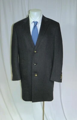 Canali 1934 Exclusive 100% Cashmere Current Gray Herringbone 3 BTTN Overcoat 42R - Image 1 of 4