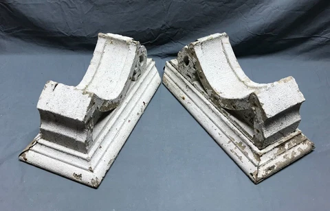 Pair Antique Shabby White Wood Chunky Corbel Roof Brackets Old VTG Chic 1580-22B Cover