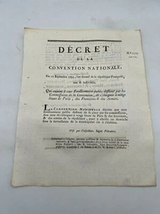 Qui enjoint à tout fonctionnaire public de s'éloigner de Paris - 1793 - Picture 1 of 2