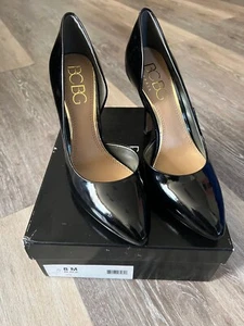 BCBG Jaze black patent leather pumps shoes Size 8 - Picture 1 of 6