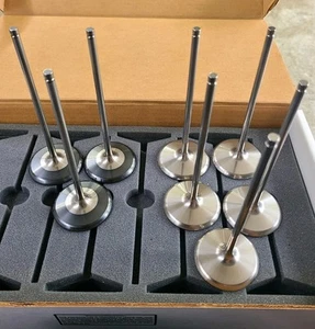New 6 mm. Xceldyne intake titanium valves made in 2008. size 2.200"/6.100". - Bild 1 von 9