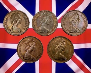 Lot of 5 Great Britain Pennies - Elizabeth II - Toning - Combined Ship - Picture 1 of 2