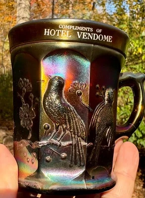 ANTIQ CARNIVAL NORTHWOOD SINGING BIRDS ADVERTISING MUG COMPLIMENTS HOTEL VENDOME - Image 1 of 4