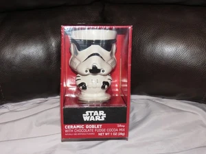 Nuevo en la caja + Copa de cerámica Star Wars Storm Trooper coleccionista Disney - Imagen 1 de 5