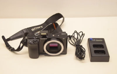 Sony A6000 24.3MP Mirrorless Digital Camera - Shutter Count 15K -!! READ !! - Image 1 of 4