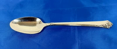 大马士革玫瑰 Oneida 纯银 Demitasse 勺子 4 1/4 — 第 1/3 张图片