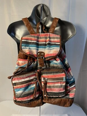 "Mochila MUDD con cable RCA 14"" Foto 1 de 4