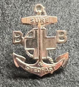 VINTAGE BOYS BRIGADE PRESSED ANCHOR ‘SURE & STEDFAST’ PIN BADGE - Picture 1 of 3