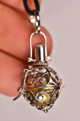 *BOLA ARMONÍA* Colgante Balinés + Medallón de Cordón Jaula Timbre Piedra Lunar Simulada Foto 1 de 4