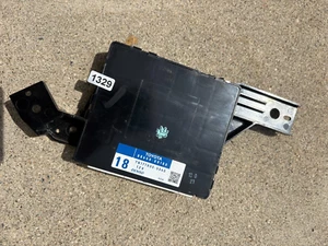 2011-2014 Toyota Sienna A/C Amplifier Temperature Control module OEM 88650-08180 - Picture 1 of 4