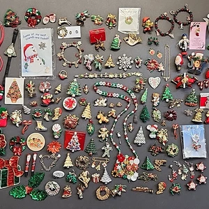 Lote de 125 Broches Pendientes Pulseras Árboles Joyas Navidad De Colección hasta Ahora - Imagen 1 de 24