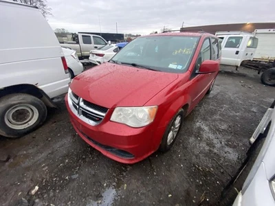 Used Engine Coolant Reservoir fits: 2014 Dodge Caravan  Grade C - Image 1 of 4