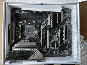 Placa madre para juegos MSI MAG B550 Tomahawk AMD (AMD AM4, DDR4, Wi-Fi 6E) - Imagen 1 de 3