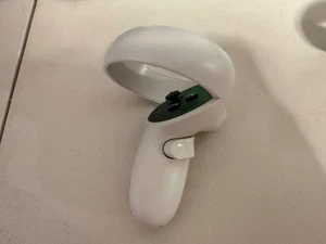 Meta Oculus Quest 2 VR LEFT Hand Controller Only - Picture 1 of 2