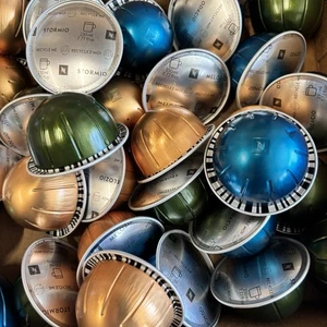 Nespresso Vertuo, paquete de variedad, cápsulas de café tostado medio y oscuro, 60 quilates, *SUELTAS* - Imagen 1 de 3