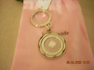 Brandneu mit Etikett Kate Spade drehbarer Spaten Anhänger Schlüsselanhänger rosa goldfarben - Bild 1 von 1
