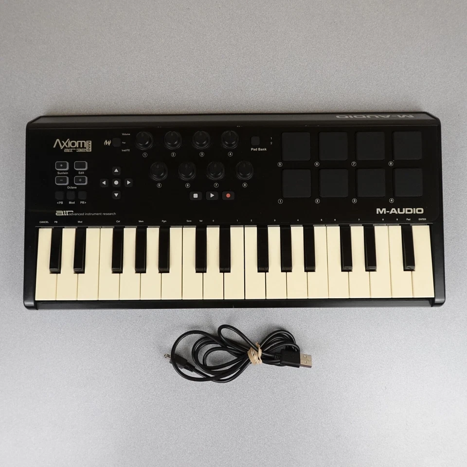 M-Audio Axiom AIR Mini 32 USB MIDI Keyboard w Drumpad Mac Android Windows DAW - Image 1 of 4
