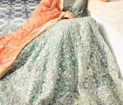 Paquistaní Original Boda Vestido Pesado Banarsi Kameez Vestido Cosido Talla M Foto 1 de 4