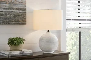Hampton Bay Linsbury White Ceramic 22.5" Indoor Table Lamp w/ White Fabric Shade - Picture 1 of 3