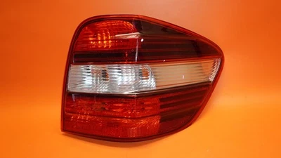 MERCEDES BENZ ML350 LUZ TRASERA PASAJERO DERECHO 2009 2010 2011 A1649060800 OEM Foto 1 de 4