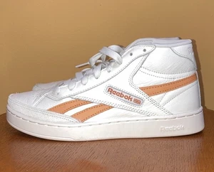 Women’s Reebok Club C Sneakers Sz 7.5 White Orange - Picture 1 of 6