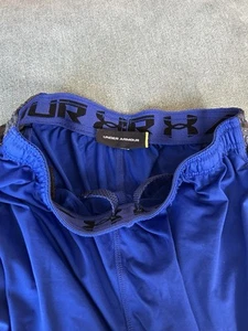 Under Armour Heat Gear Athletic Shorts. 2 Hand Pockets. Loose Fit. Size YLG - Picture 1 of 5
