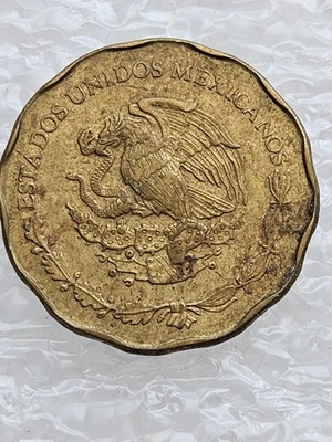 Mexico 50 Centavos Coin 1952  Numismatic Collector's Item - Image 1 of 2