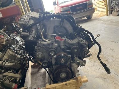 Двигатель в сборе Chevrolet Silverado 3500 2017-2022 6,6 л дизель 12700876 - Изображение 1 из 4