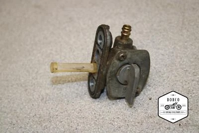 1996 Yamaha Blaster 200 YFS200 FUEL GAS TANK PETCOCK VALVE G14-4458.UW - Image 1 of 4