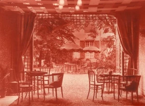 France Toulouse? Café Restaurant Garden Courtyard old Photo 1950's ? - Imagen 1 de 4